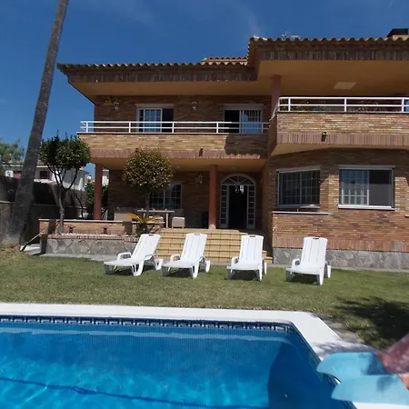 Sisi Con Piscina Privada Villa Calafell